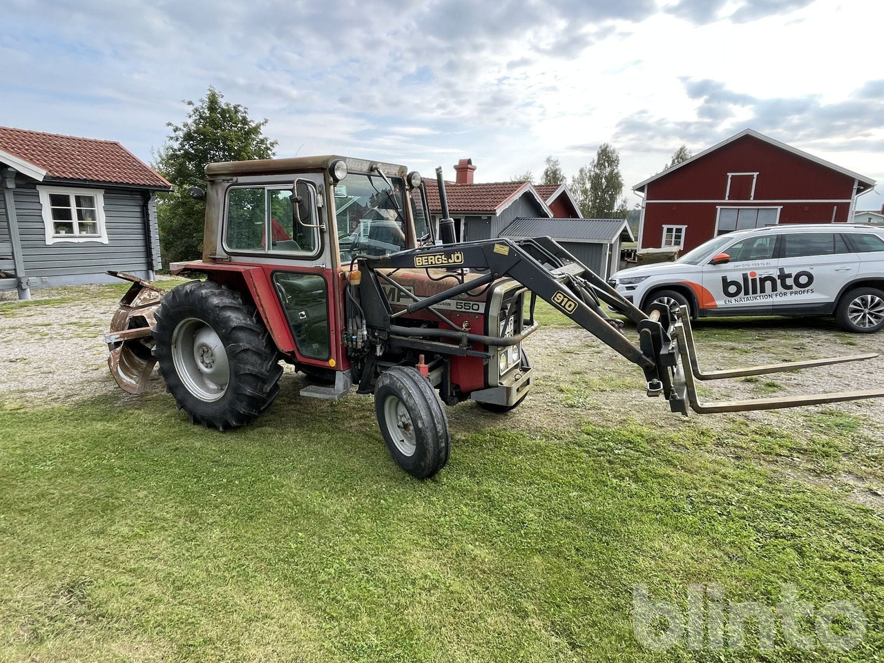 Massey Ferguson 550 - Tracteur agricole: photos 2 Massey Ferguson 550 - Tracteur agricole: photos 2