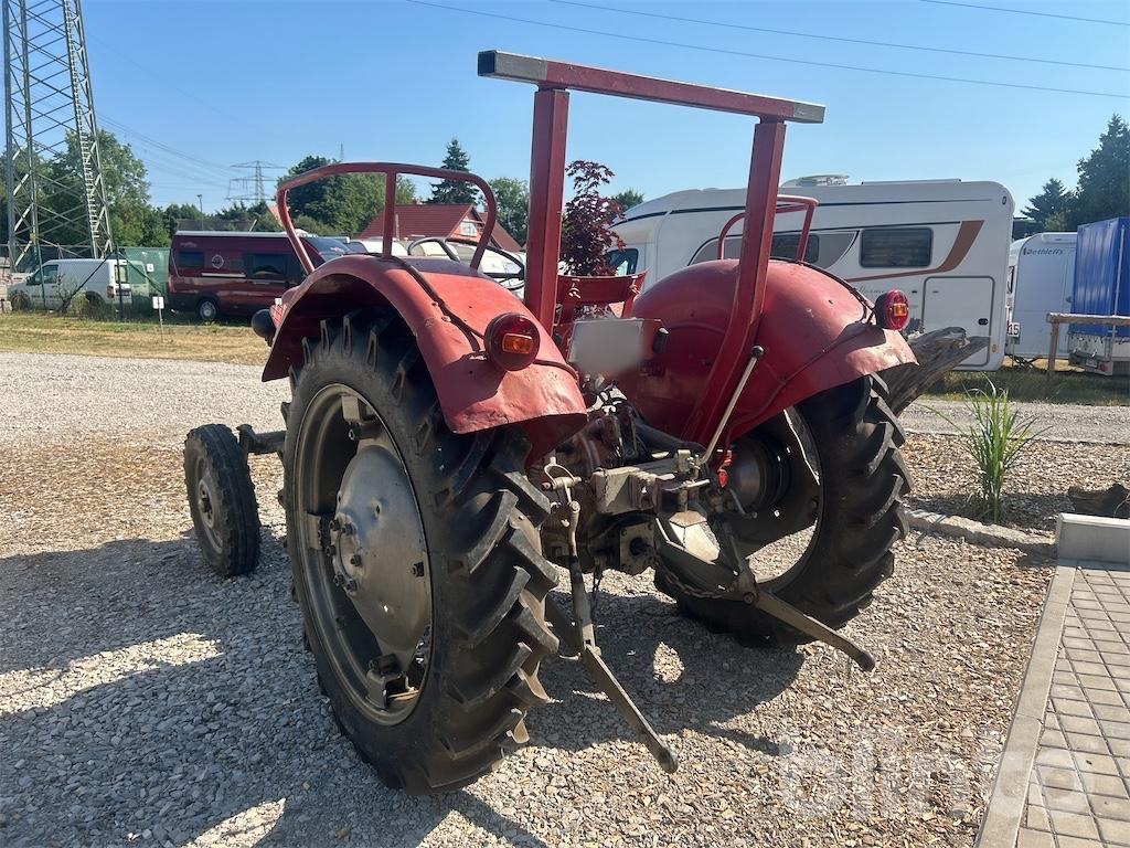 Massey Ferguson MF 30 (Bj. 1964) - Micro tracteur: photos 4 Massey Ferguson MF 30 (Bj. 1964) - Micro tracteur: photos 4