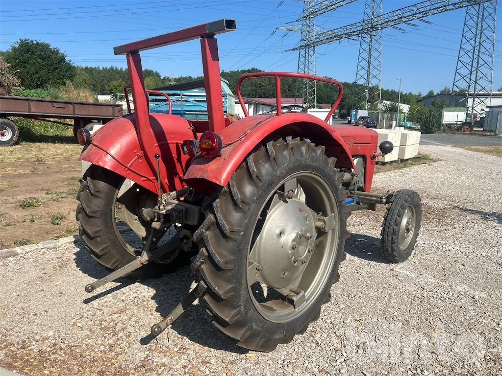 Massey Ferguson MF 30 (Bj. 1964) - Micro tracteur: photos 2 Massey Ferguson MF 30 (Bj. 1964) - Micro tracteur: photos 2