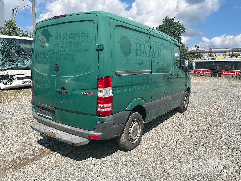 Mercedes Benz Sprinter 210 CDI (2010) - Fourgon utilitaire: photos 4 Mercedes Benz Sprinter 210 CDI (2010) - Fourgon utilitaire: photos 4