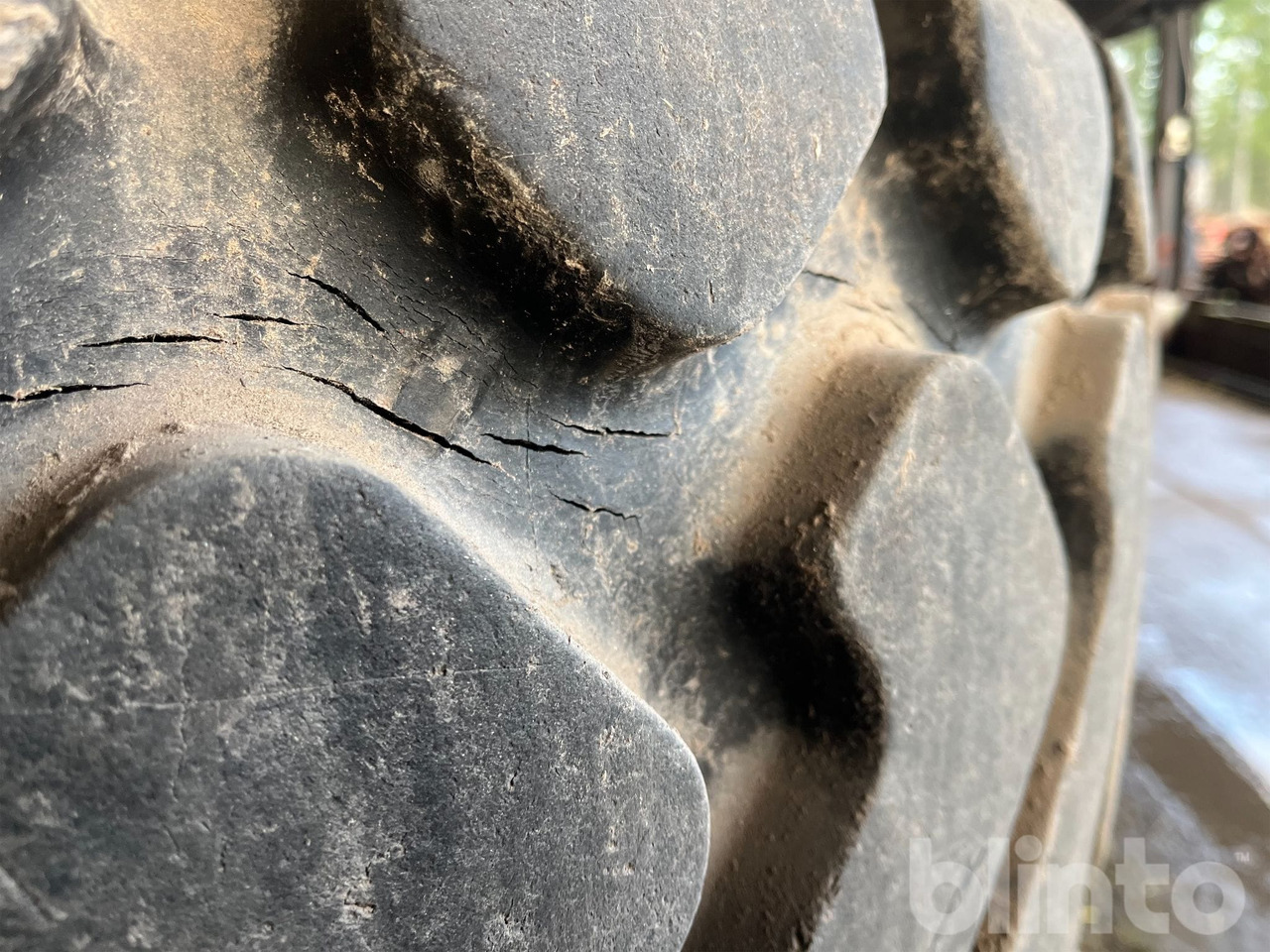 Michelin 20.5R25 - Pneu pour Engins de chantier: photos 4 Michelin 20.5R25 - Pneu pour Engins de chantier: photos 4