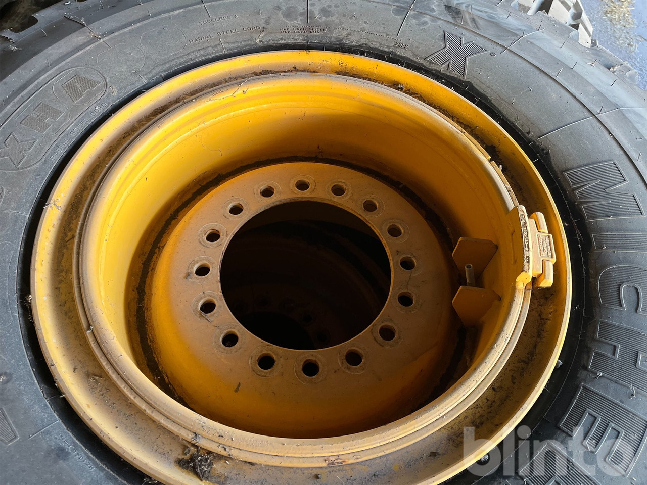 Michelin 20.5R25 - Pneu pour Engins de chantier: photos 5 Michelin 20.5R25 - Pneu pour Engins de chantier: photos 5