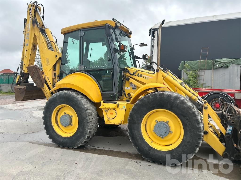 New Holland LB115 4WD - Tractopelle: photos 5 New Holland LB115 4WD - Tractopelle: photos 5