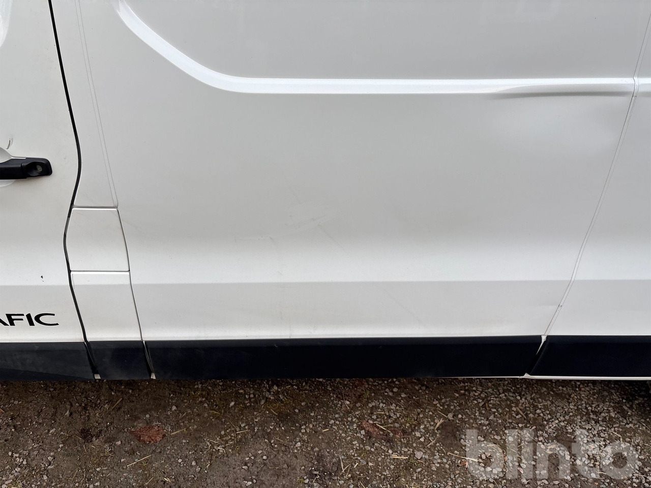 Fourgon utilitaire RENAULT TRAFIC 1.6 dCi: photos 38 Fourgon utilitaire RENAULT TRAFIC 1.6 dCi: photos 38