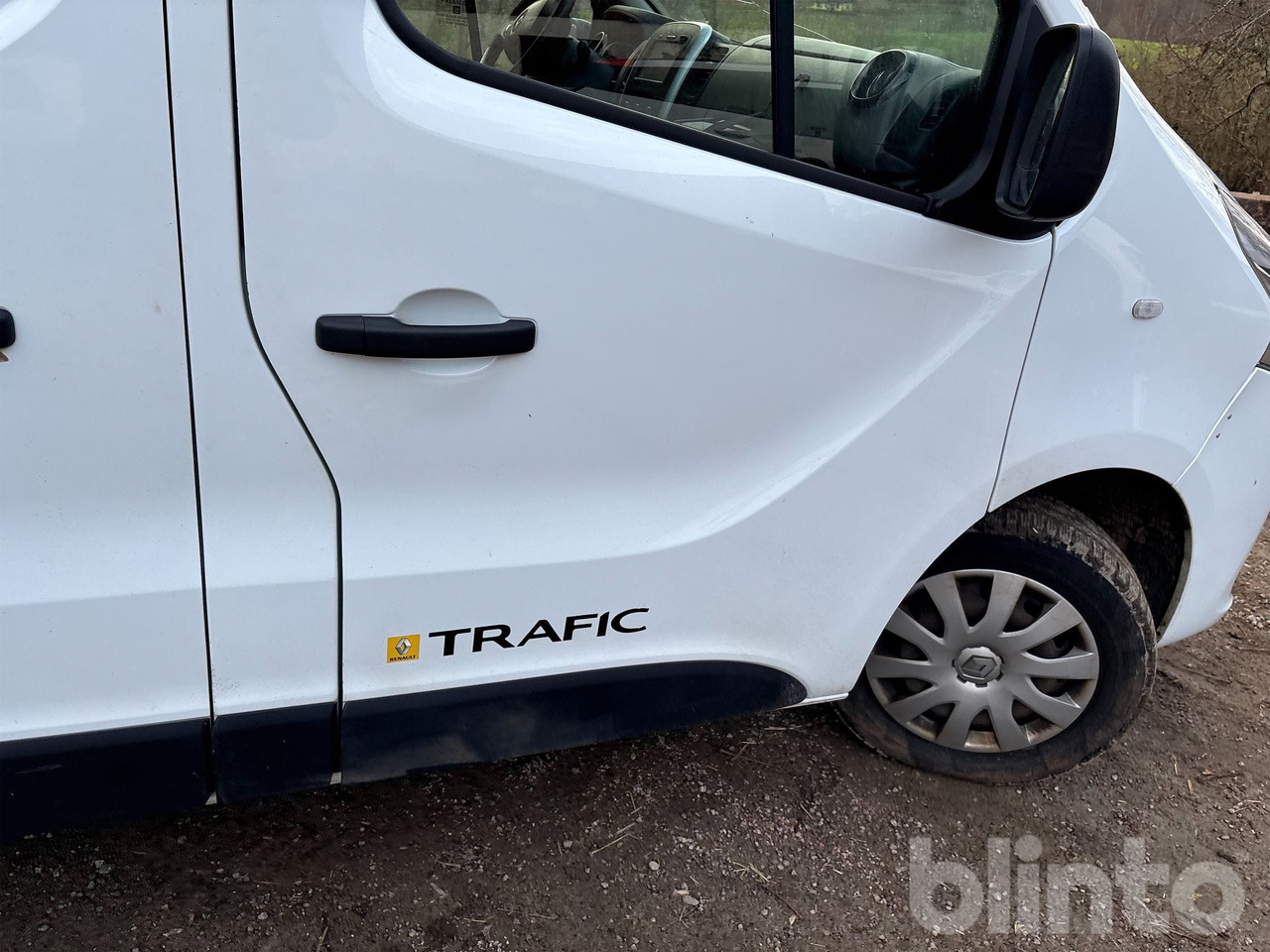 Fourgon utilitaire RENAULT TRAFIC 1.6 dCi: photos 21 Fourgon utilitaire RENAULT TRAFIC 1.6 dCi: photos 21