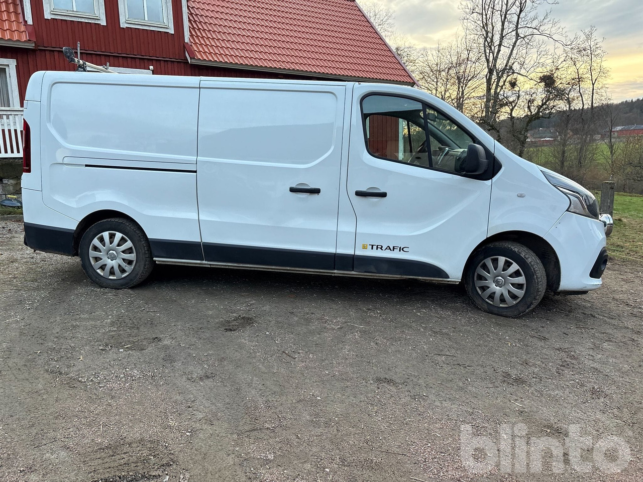 RENAULT TRAFIC 1.6 dCi - Fourgon utilitaire: photos 4 RENAULT TRAFIC 1.6 dCi - Fourgon utilitaire: photos 4