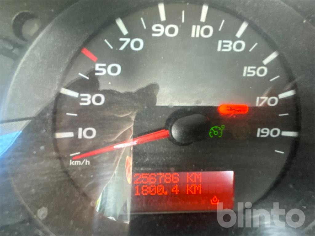 Renault Master (2014) - Utilitaire double cabine: photos 5 Renault Master (2014) - Utilitaire double cabine: photos 5