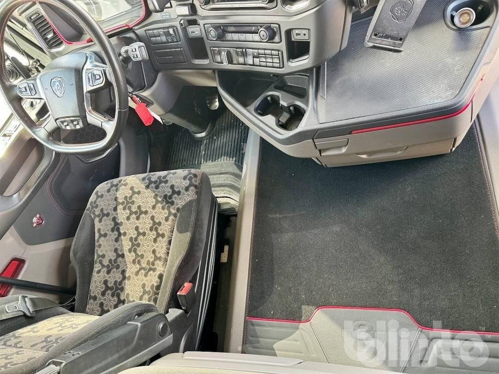 Camion ampliroll SCANIA R650 6x2: photos 11