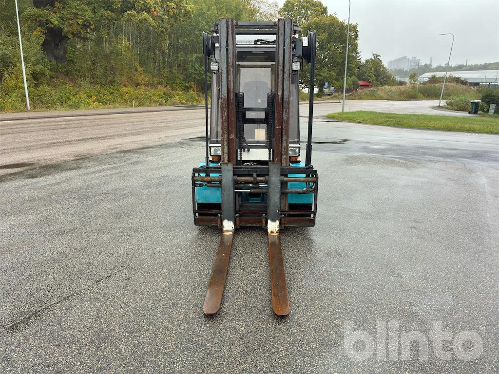 Stocka DH40 - Chariot élévateur diesel: photos 2 Stocka DH40 - Chariot élévateur diesel: photos 2
