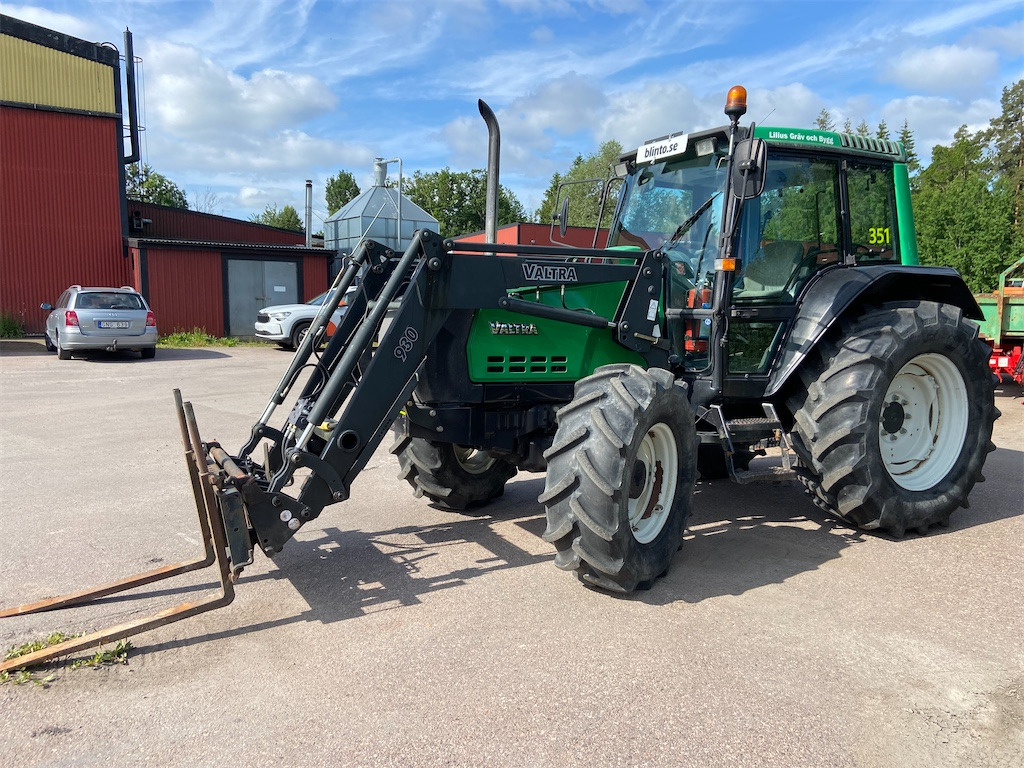 VALTRA 6200-4 - Tracteur agricole: photos 1 VALTRA 6200-4 - Tracteur agricole: photos 1