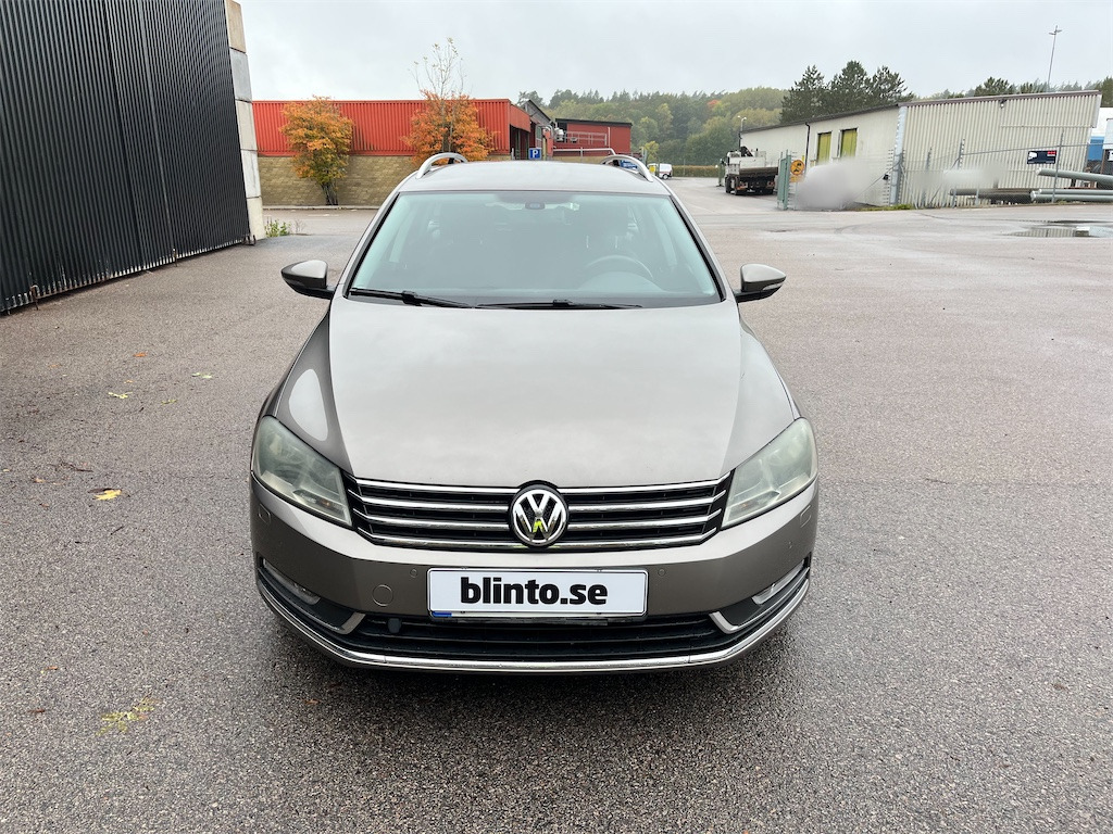 VOLKSWAGEN Passat Variant 2,0 TDI - Voiture: photos 2 VOLKSWAGEN Passat Variant 2,0 TDI - Voiture: photos 2