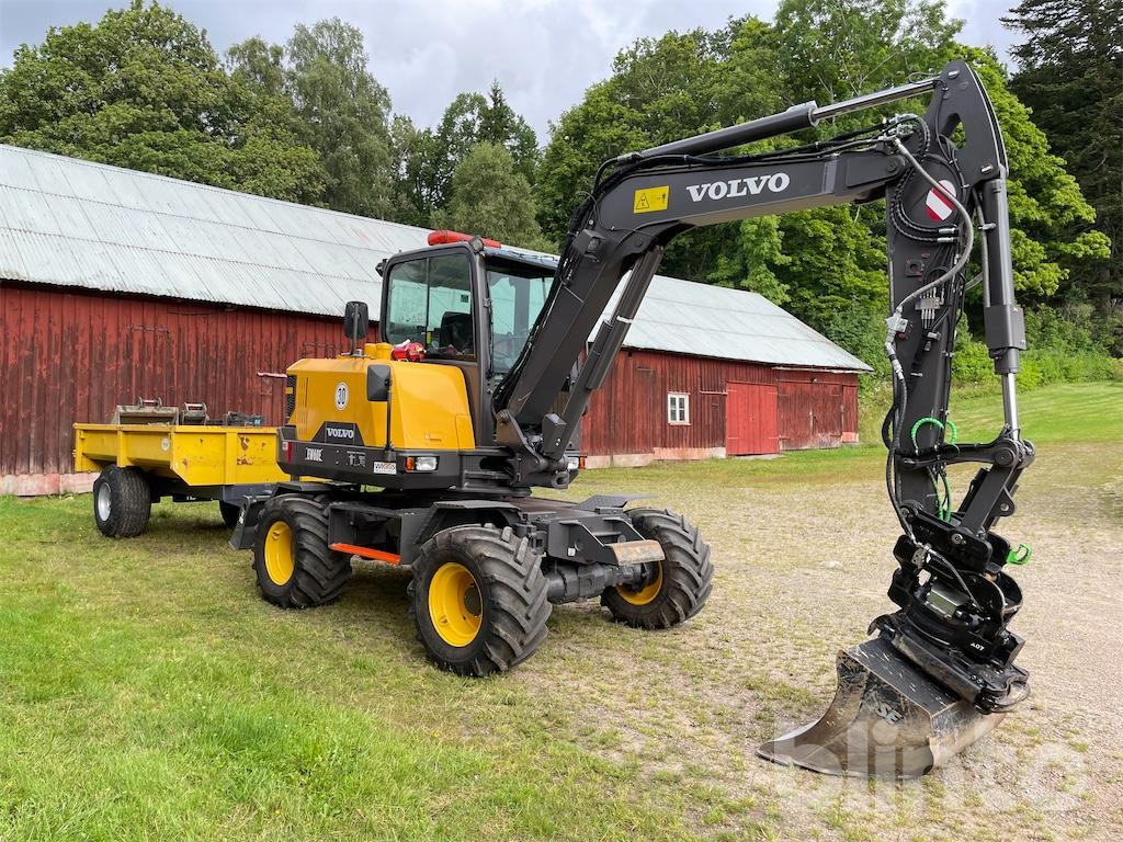 VOLVO EW60E - Pelle sur pneus: photos 3 VOLVO EW60E - Pelle sur pneus: photos 3