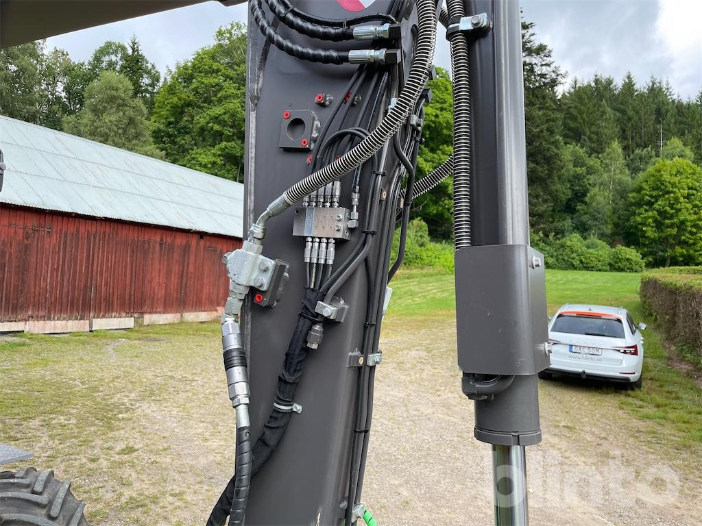 Pelle sur pneus VOLVO EW60E: photos 34