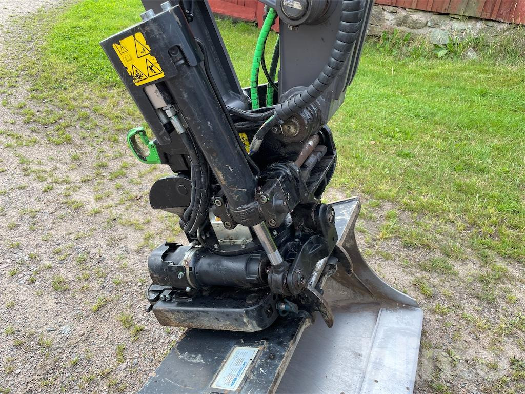 Pelle sur pneus VOLVO EW60E: photos 42