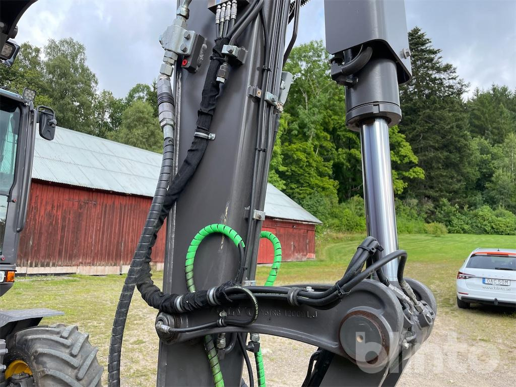 Pelle sur pneus VOLVO EW60E: photos 35