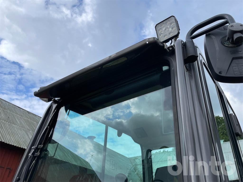 Pelle sur pneus VOLVO EW60E: photos 19