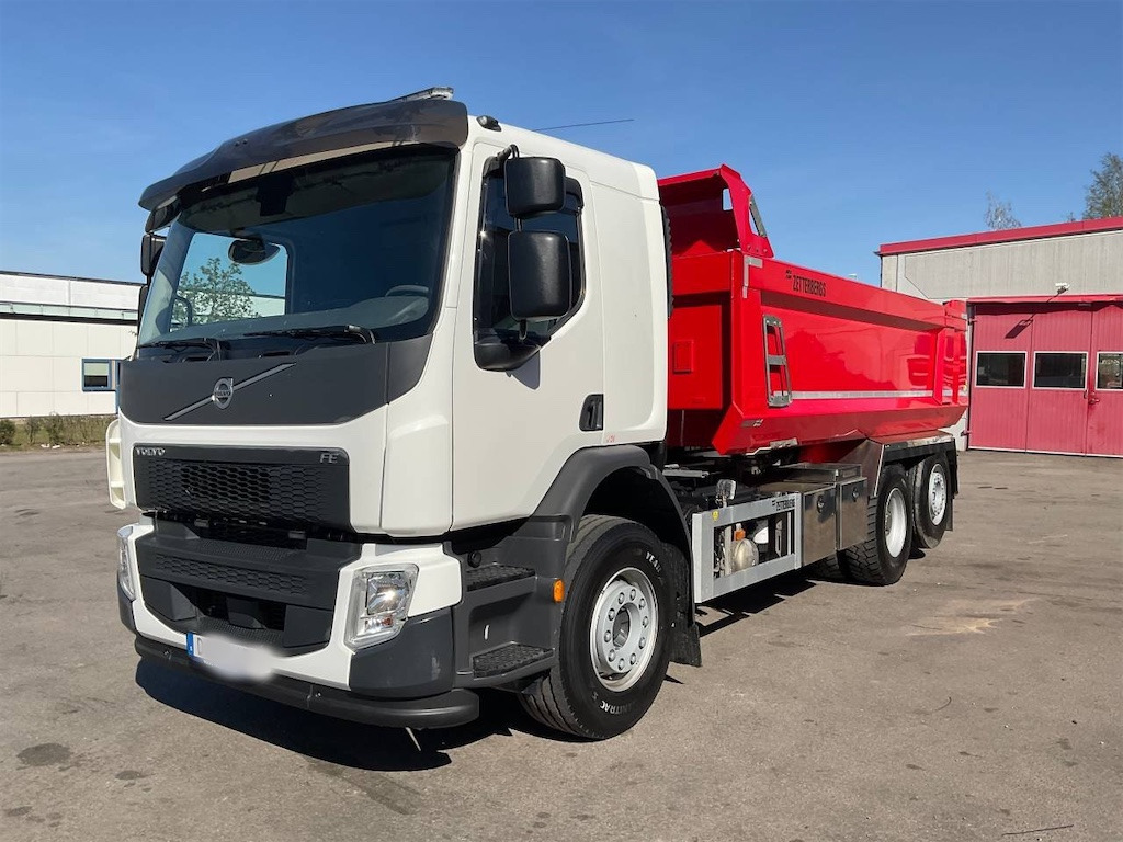 VOLVO FE 360 - Camion benne: photos 1 VOLVO FE 360 - Camion benne: photos 1