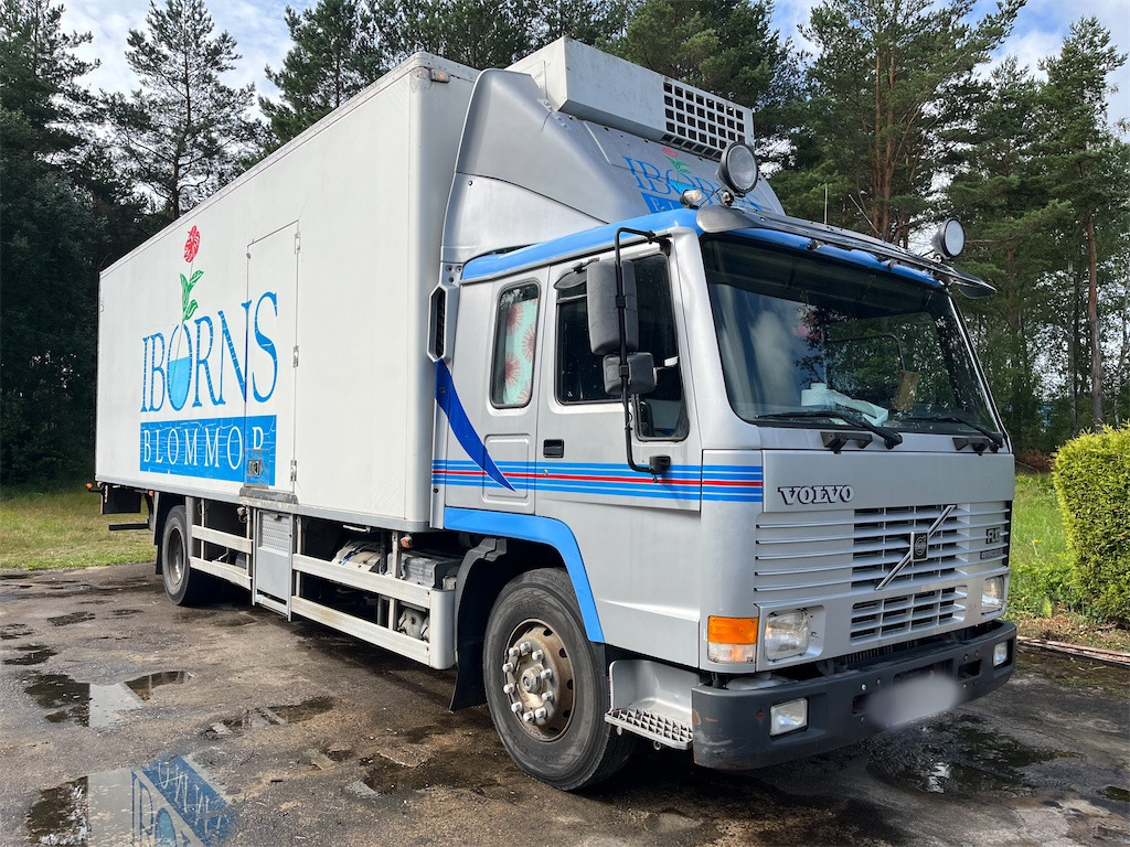 VOLVO FL10 4X2 - Camion frigorifique: photos 3 VOLVO FL10 4X2 - Camion frigorifique: photos 3