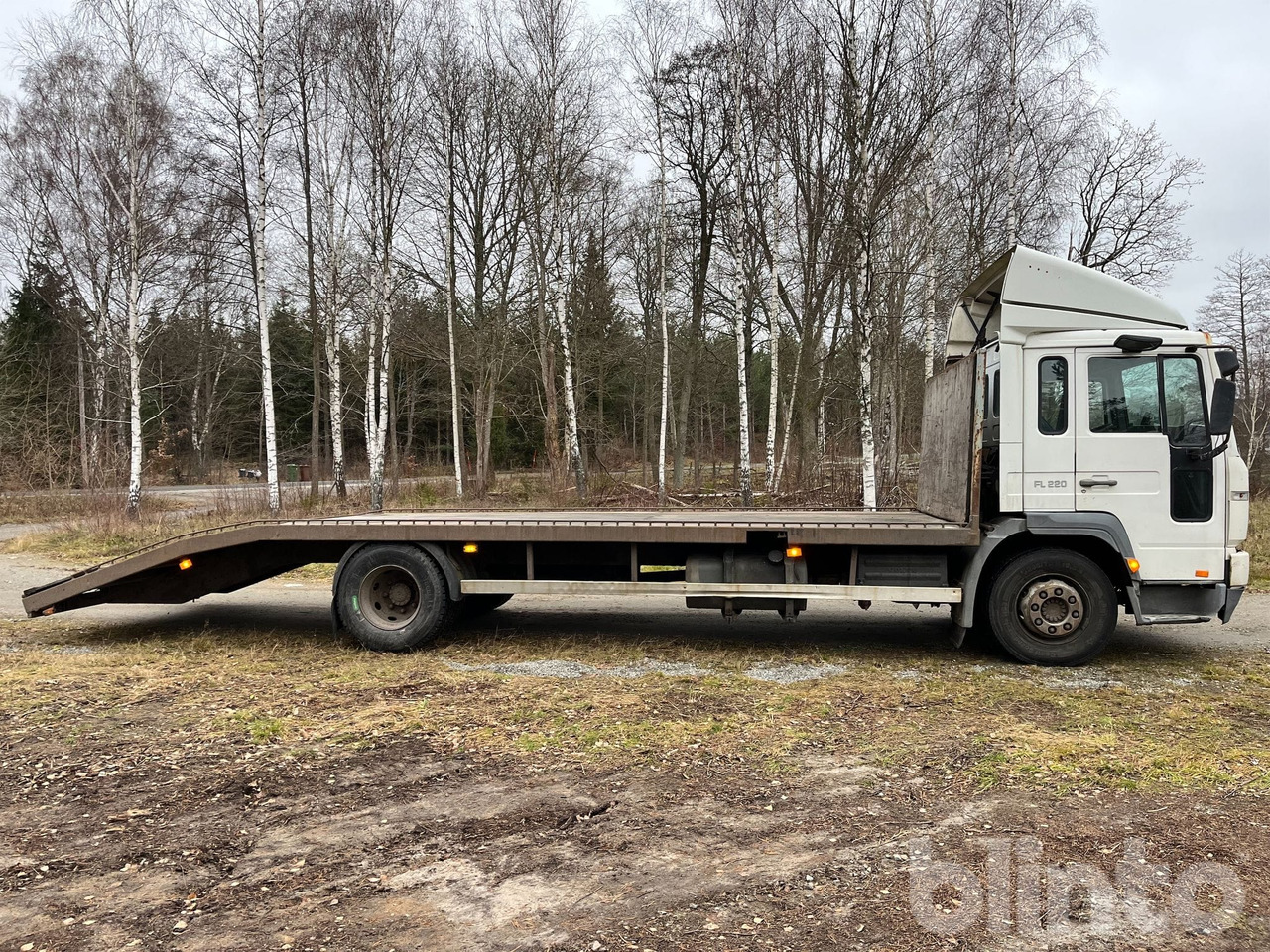 VOLVO FL6 H - Camion porte-voitures: photos 4 VOLVO FL6 H - Camion porte-voitures: photos 4