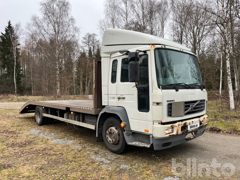 VOLVO FL6 H - Remorqueuse: photos 3 VOLVO FL6 H - Remorqueuse: photos 3