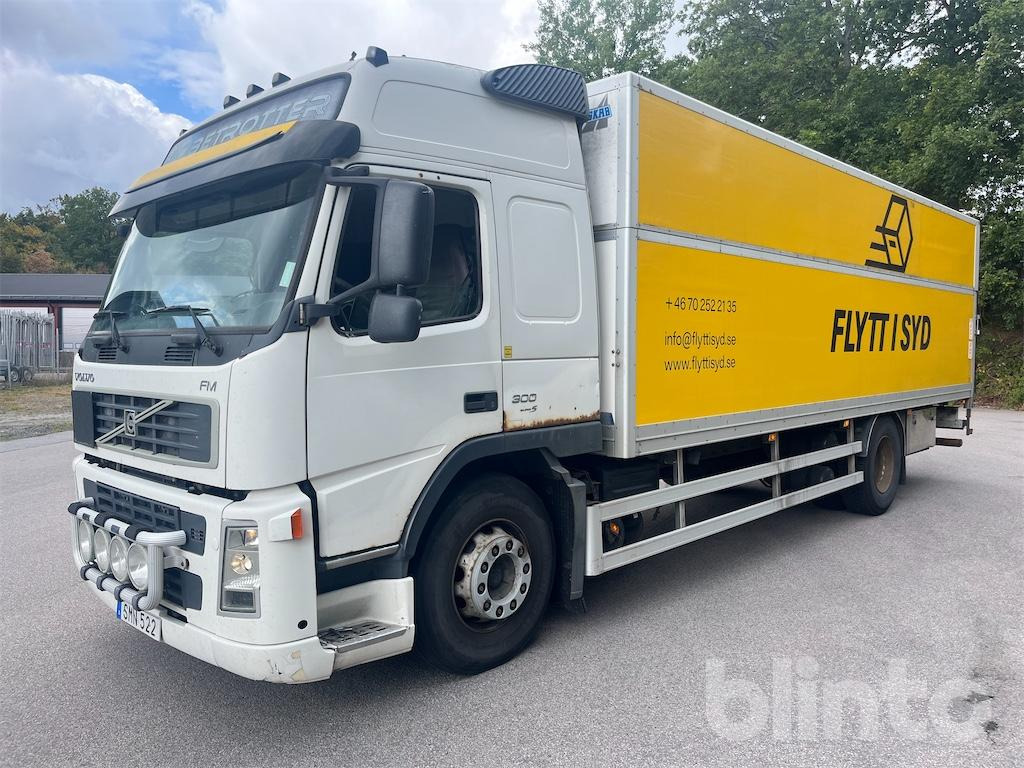 VOLVO FM-300 4X2 - Camion fourgon: photos 1 VOLVO FM-300 4X2 - Camion fourgon: photos 1