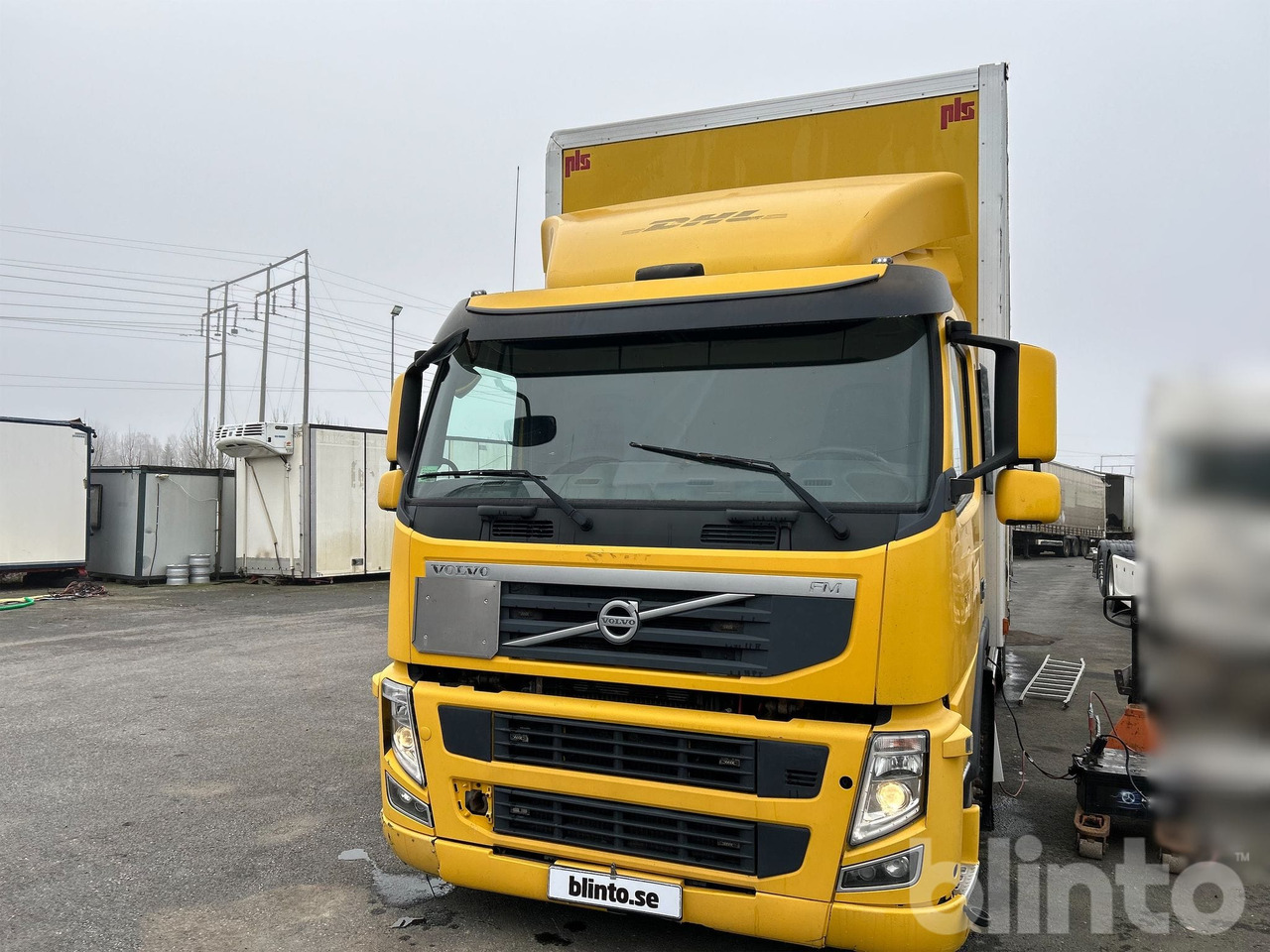 VOLVO FM 330 4X2 - Camion fourgon: photos 2 VOLVO FM 330 4X2 - Camion fourgon: photos 2