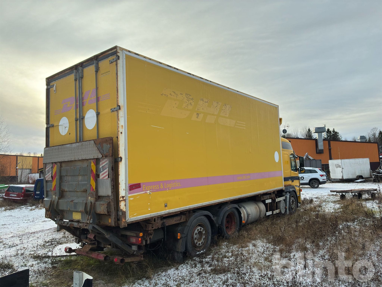 VOLVO FM9 6X2 - Camion fourgon: photos 5 VOLVO FM9 6X2 - Camion fourgon: photos 5