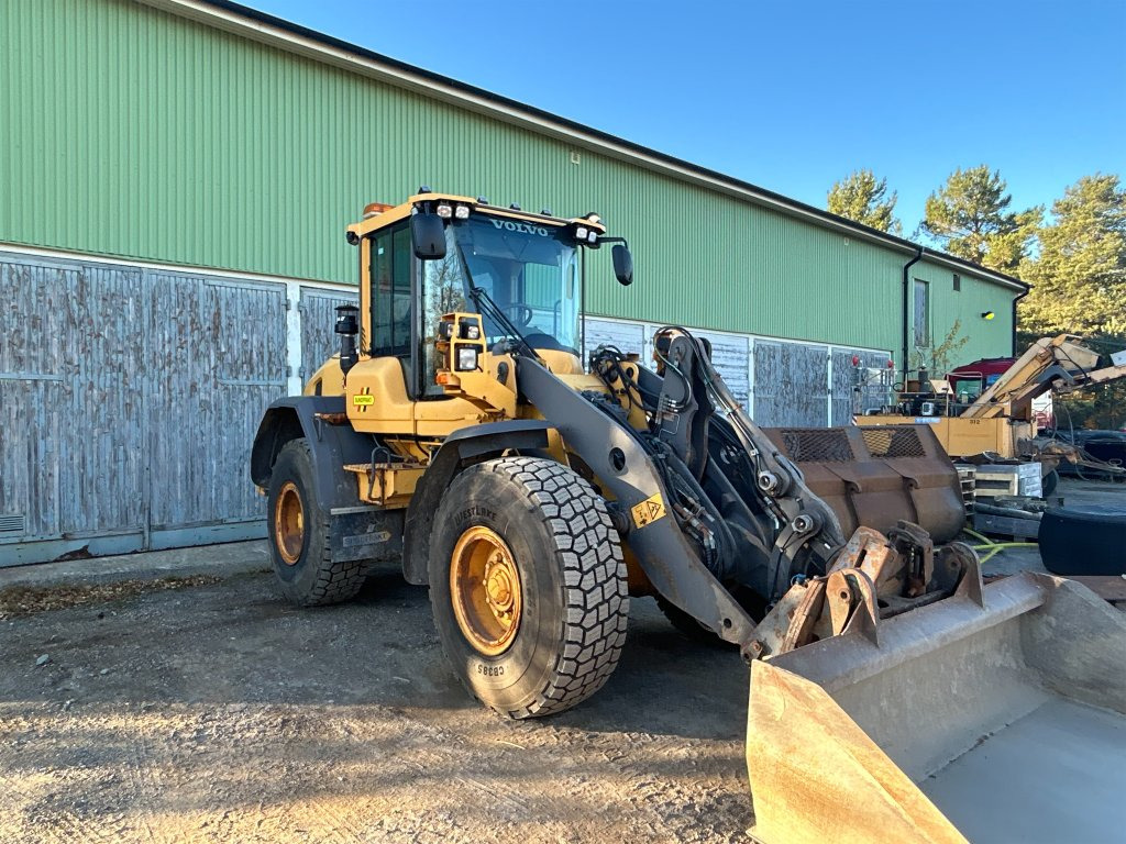 VOLVO L60G - Chargeuse sur pneus: photos 3 VOLVO L60G - Chargeuse sur pneus: photos 3