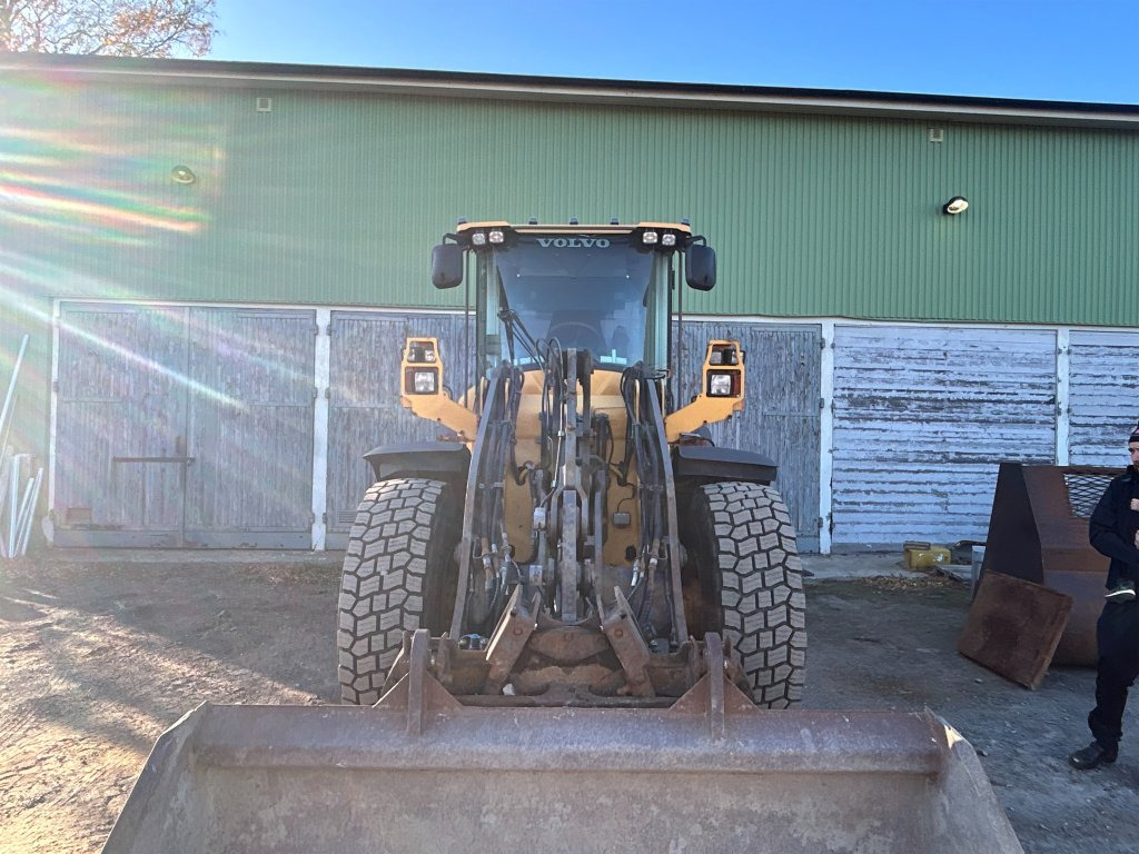 VOLVO L60G - Chargeuse sur pneus: photos 2 VOLVO L60G - Chargeuse sur pneus: photos 2