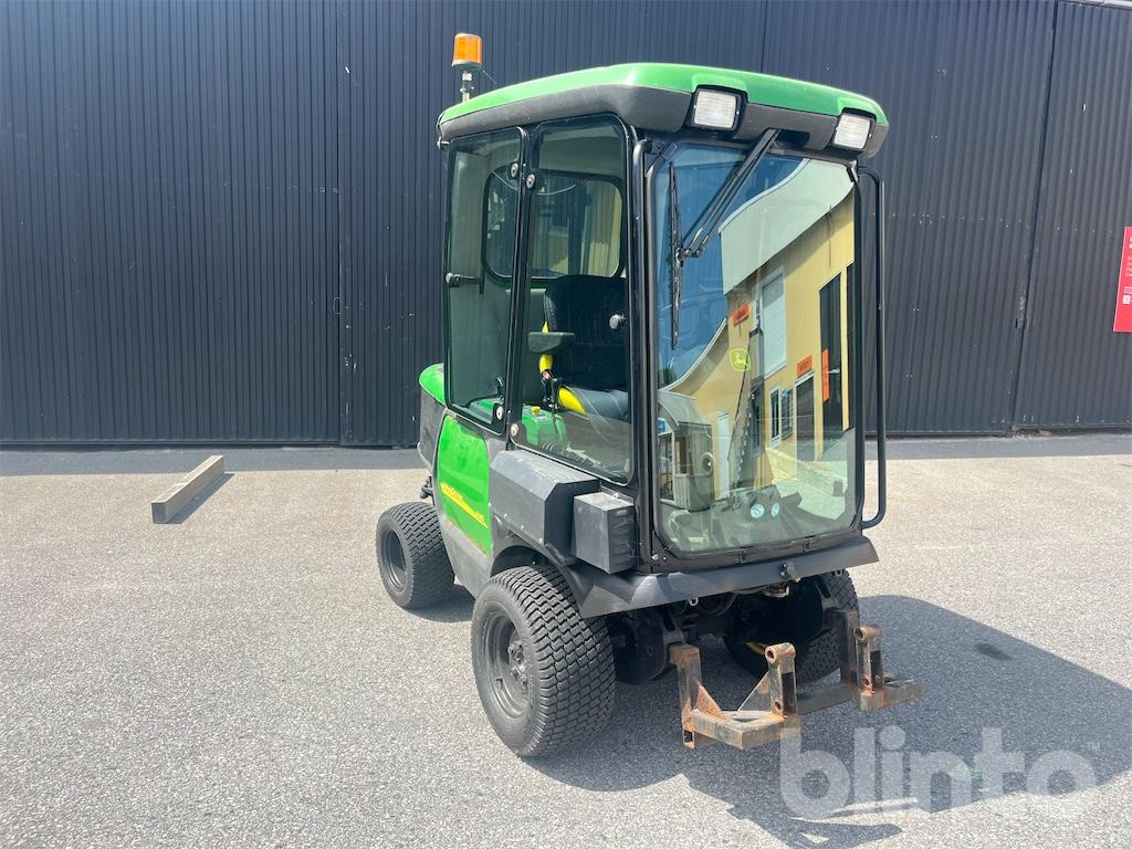 JohnDeere 1445 4WD - Véhicule de voirie/ Spécial: photos 3 JohnDeere 1445 4WD - Véhicule de voirie/ Spécial: photos 3