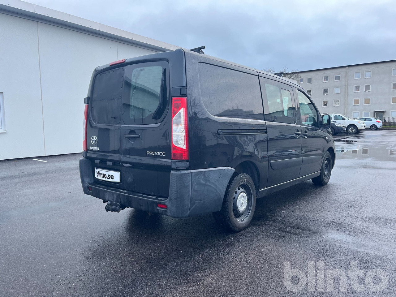 TOYOTA X - Véhicule utilitaire: photos 5 TOYOTA X - Véhicule utilitaire: photos 5