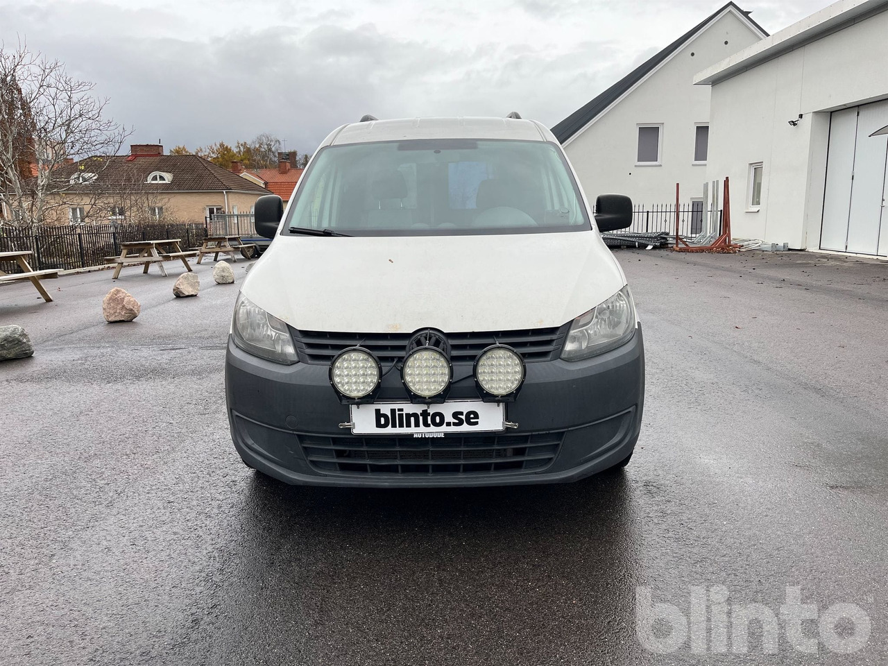 VOLKSWAGEN, VW 2KN - Véhicule utilitaire: photos 2 VOLKSWAGEN, VW 2KN - Véhicule utilitaire: photos 2