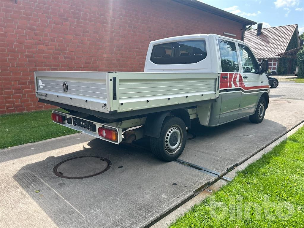Volkswagen T6 2.0 TDI Doka 6 Sitzer (2017) - Fourgon plateau, Utilitaire double cabine: photos 3 Volkswagen T6 2.0 TDI Doka 6 Sitzer (2017) - Fourgon plateau, Utilitaire double cabine: photos 3