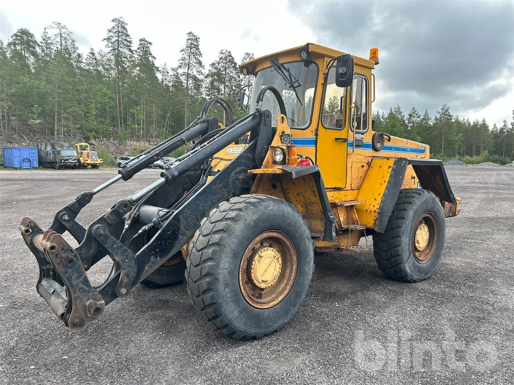 Volvo BM L70 - Chargeuse sur pneus: photos 1 Volvo BM L70 - Chargeuse sur pneus: photos 1