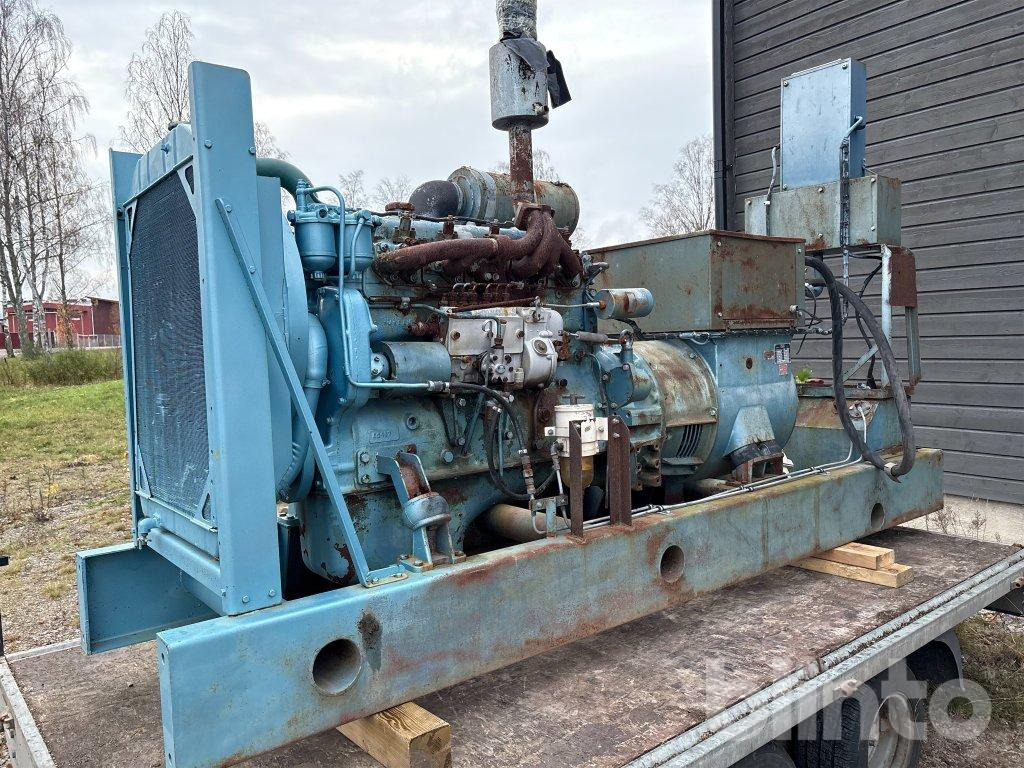 Volvo/Esab - Groupe électrogène: photos 1 Volvo/Esab - Groupe électrogène: photos 1