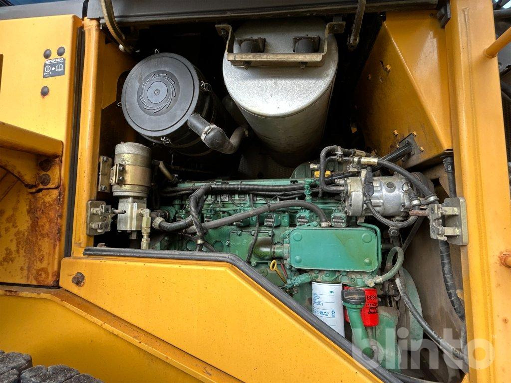 Chargeuse sur pneus Volvo L60E: photos 15