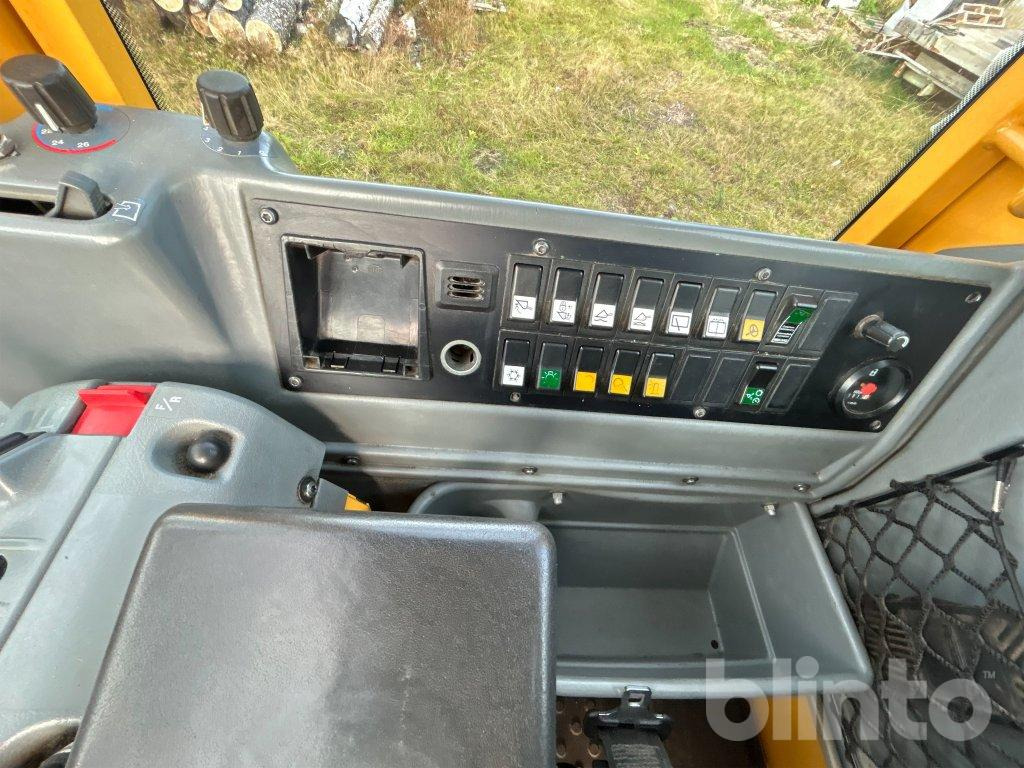 Chargeuse sur pneus Volvo L60E: photos 35