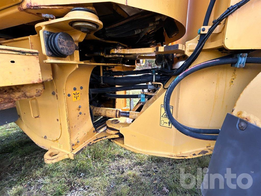 Chargeuse sur pneus Volvo L60E: photos 10