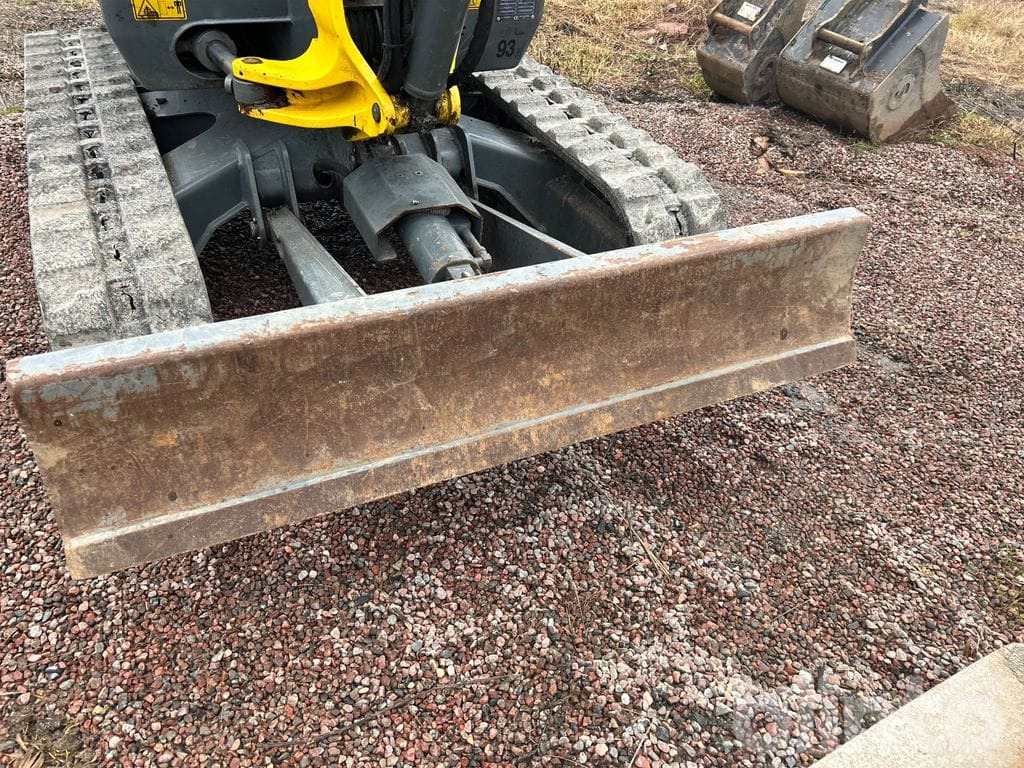 Pelle sur chenille Wacker Neuson ET24: photos 27