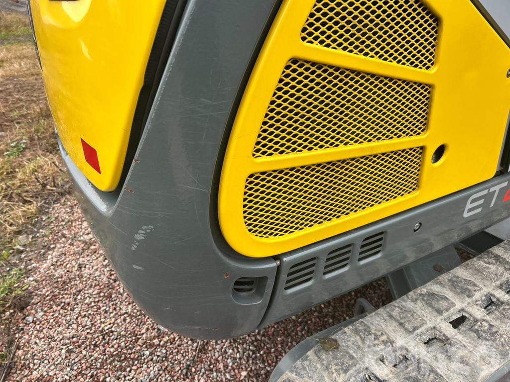 Pelle sur chenille Wacker Neuson ET24: photos 48