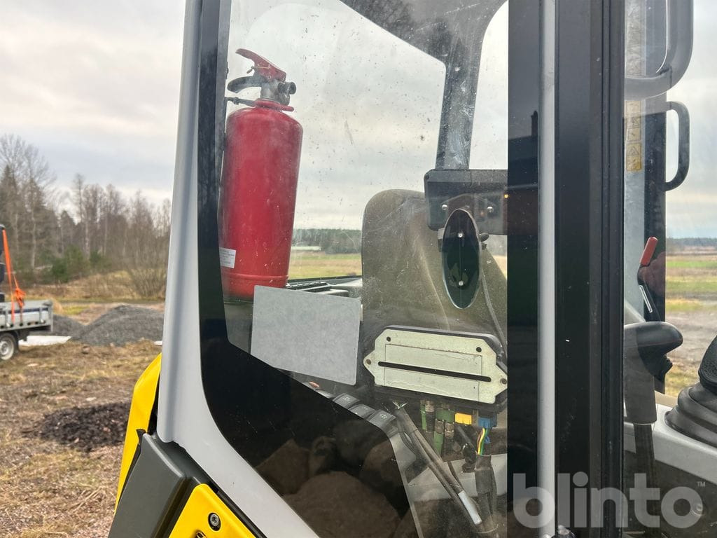 Pelle sur chenille Wacker Neuson ET24: photos 45