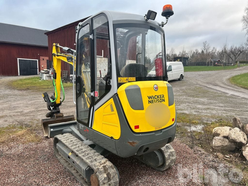 Pelle sur chenille Wacker Neuson ET24: photos 7