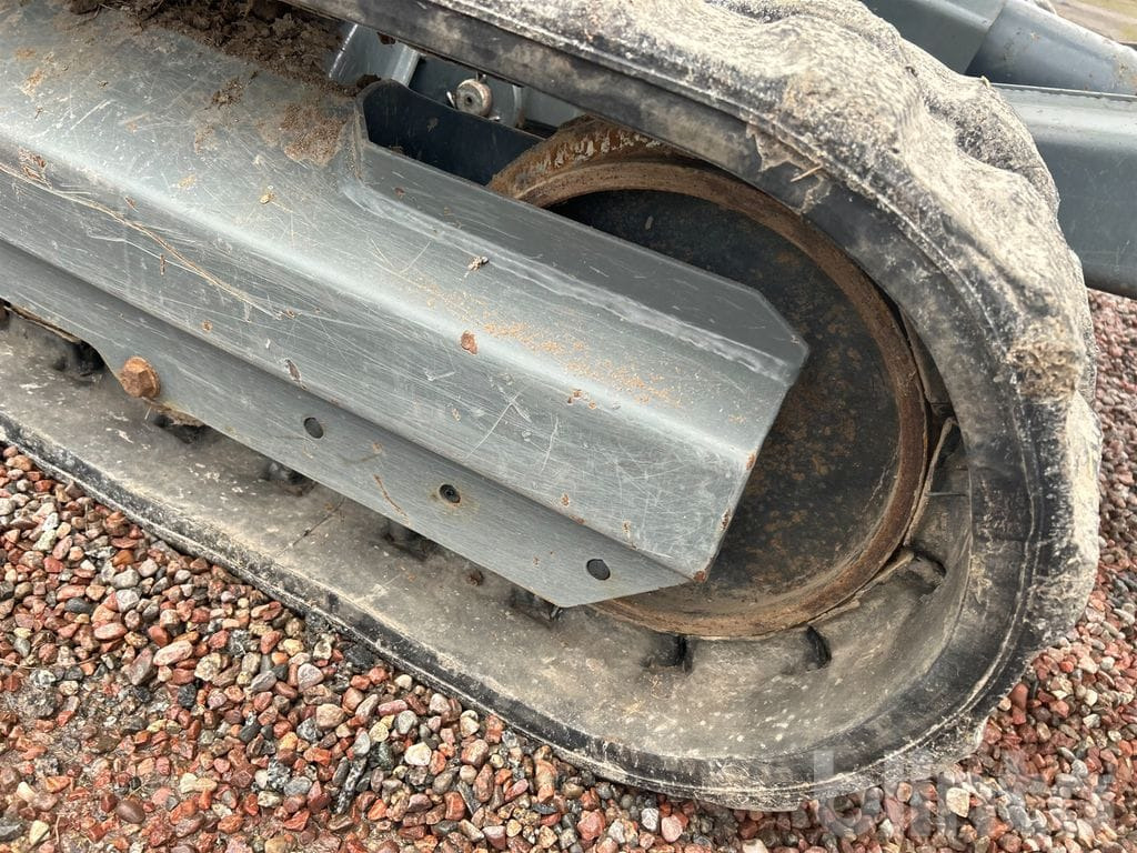 Pelle sur chenille Wacker Neuson ET24: photos 37