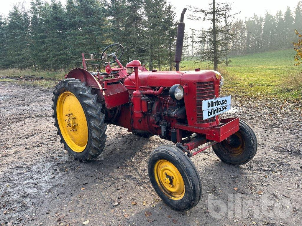 ZETOR 225 T25K - Tracteur agricole: photos 3 ZETOR 225 T25K - Tracteur agricole: photos 3