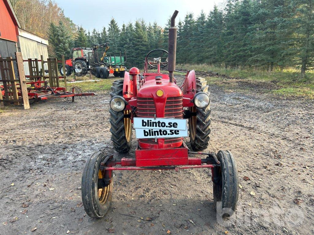 ZETOR 225 T25K - Tracteur agricole: photos 2 ZETOR 225 T25K - Tracteur agricole: photos 2