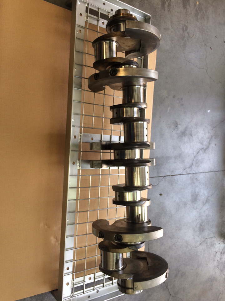 ALBERO MOTORE MAN D2842 - V12 - Vilebrequin: photos 4 ALBERO MOTORE MAN D2842 - V12 - Vilebrequin: photos 4