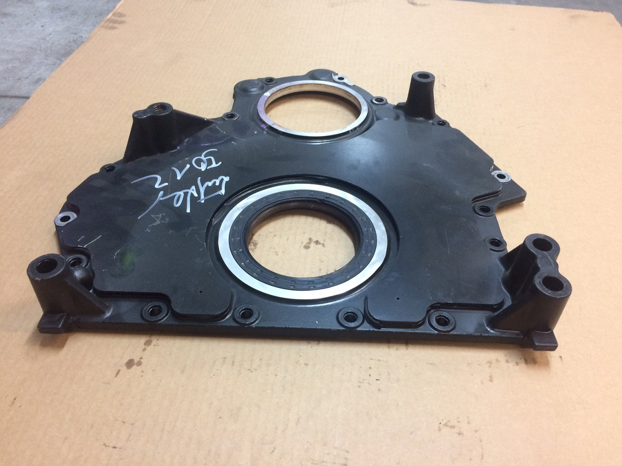 COPERCHIO BASAMENTO MAN 51015015025 - Carter pour Camion: photos 4 COPERCHIO BASAMENTO MAN 51015015025 - Carter pour Camion: photos 4