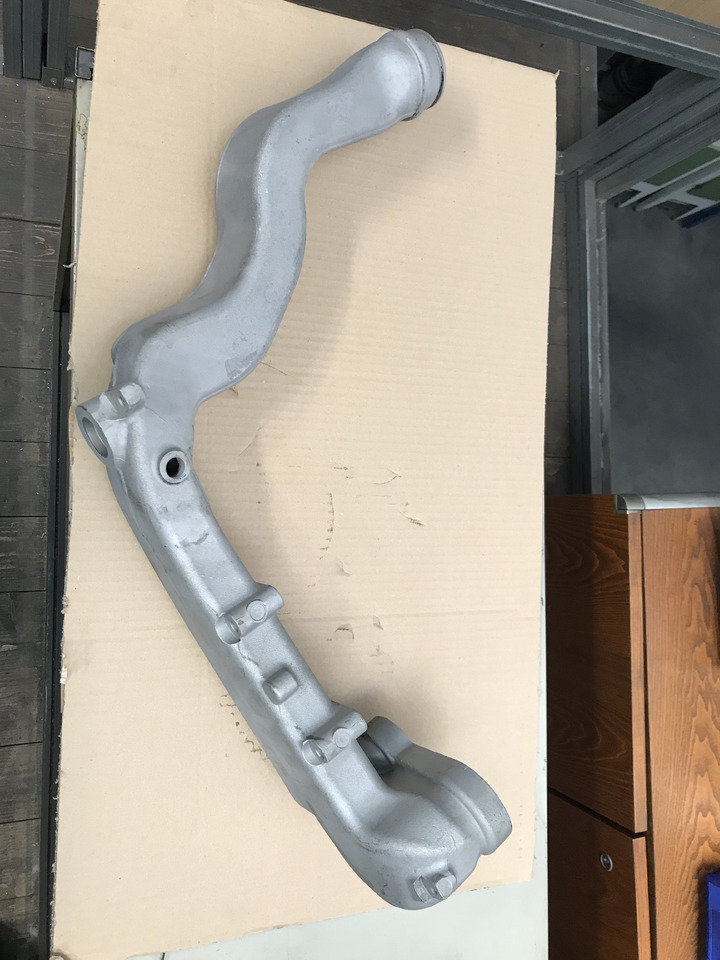 GOMITO LIQUIDO RAFFREDDAMENTO MAN - Système de refroidissement pour Camion: photos 4 GOMITO LIQUIDO RAFFREDDAMENTO MAN - Système de refroidissement pour Camion: photos 4