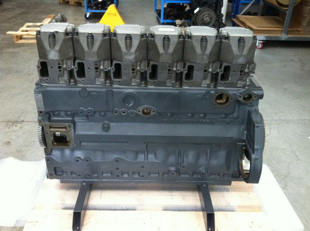 MOTORE MAN D2866LUH27 - 260CV - EURO 3 - BUS - Moteur pour Bus: photos 3 MOTORE MAN D2866LUH27 - 260CV - EURO 3 - BUS - Moteur pour Bus: photos 3