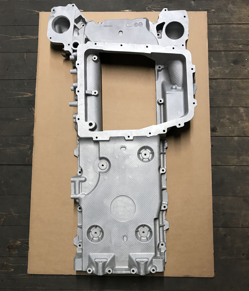 RINFORZO D'ACCIAIO BASAMENTO MAN D2676 EURO 6 - Moteur et pièces pour Camion: photos 2 RINFORZO D'ACCIAIO BASAMENTO MAN D2676 EURO 6 - Moteur et pièces pour Camion: photos 2